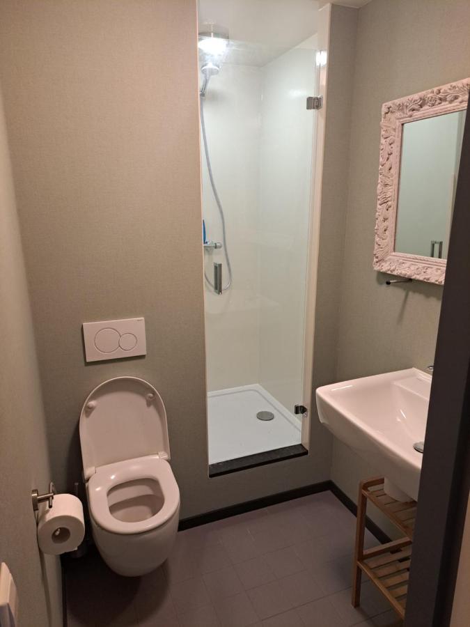 Bb De Woonboot Apartment Anna Paulowna
