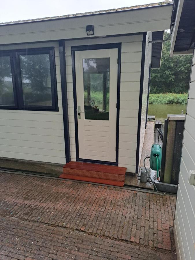 Bb De Woonboot Apartment Anna Paulowna
